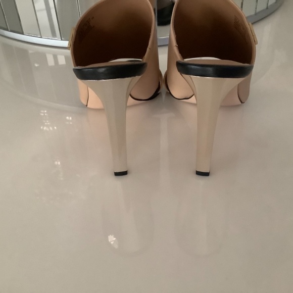 Calvin Klein gold heel sandals size 8 - Picture 3 of 3